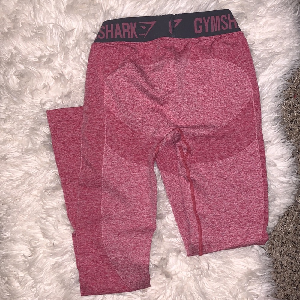 GYMSHARK RASPBERRY WORKOUT TIGHTS - Picture 3 of 3
